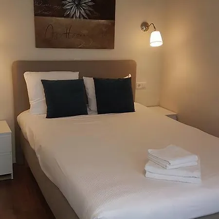 Hotell Js 4*