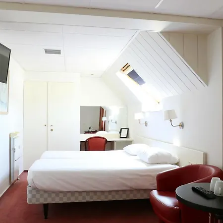 Hotel Js 4*