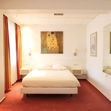 Hotel Js