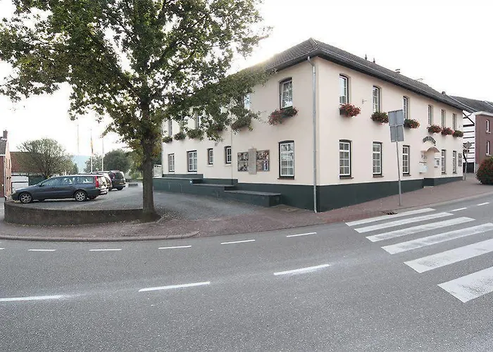 Js Hotel Epen